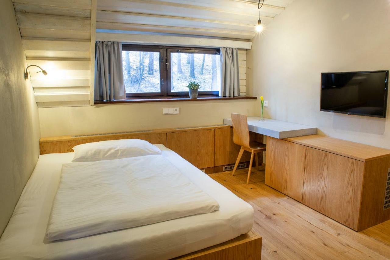 Hotel Koliba U Cerneho Medveda à Zlín Extérieur photo